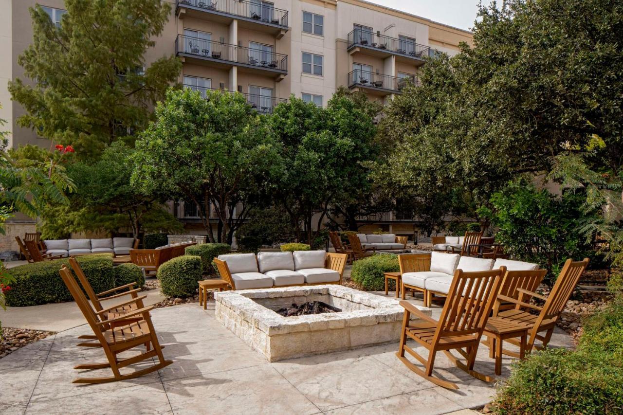 Hotel Hilton San Antonio Hill Country Exterior foto