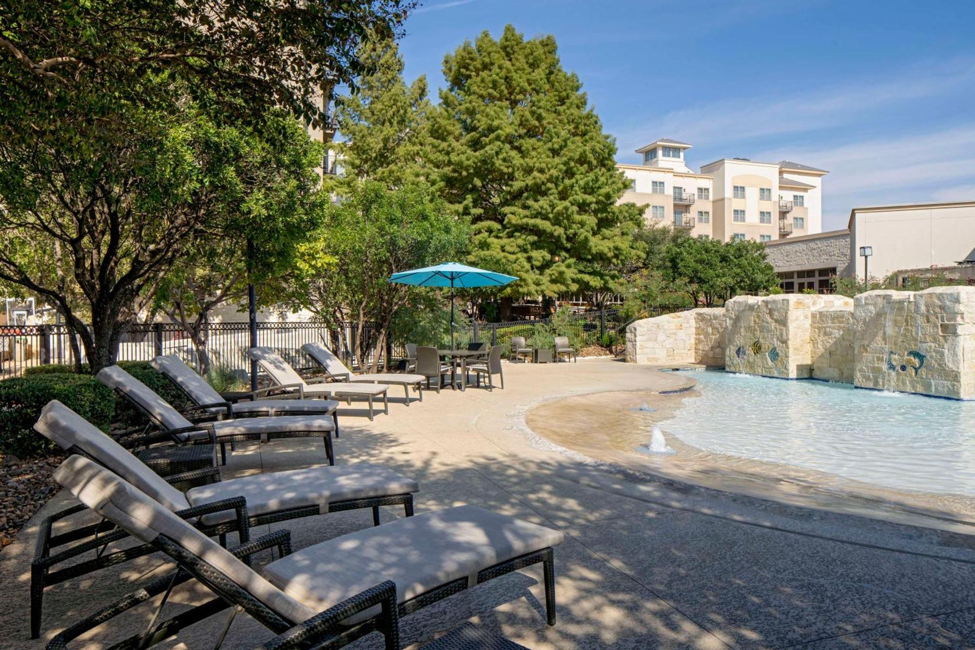 Hotel Hilton San Antonio Hill Country Exterior foto