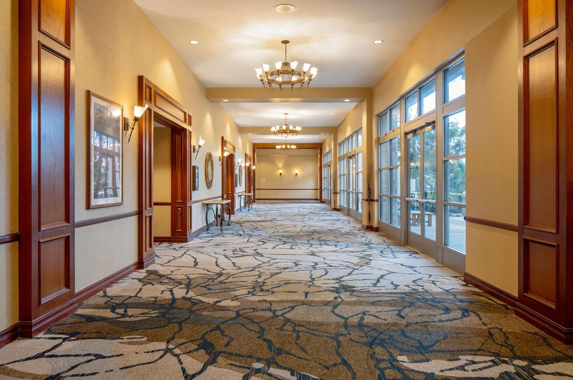 Hotel Hilton San Antonio Hill Country Exterior foto