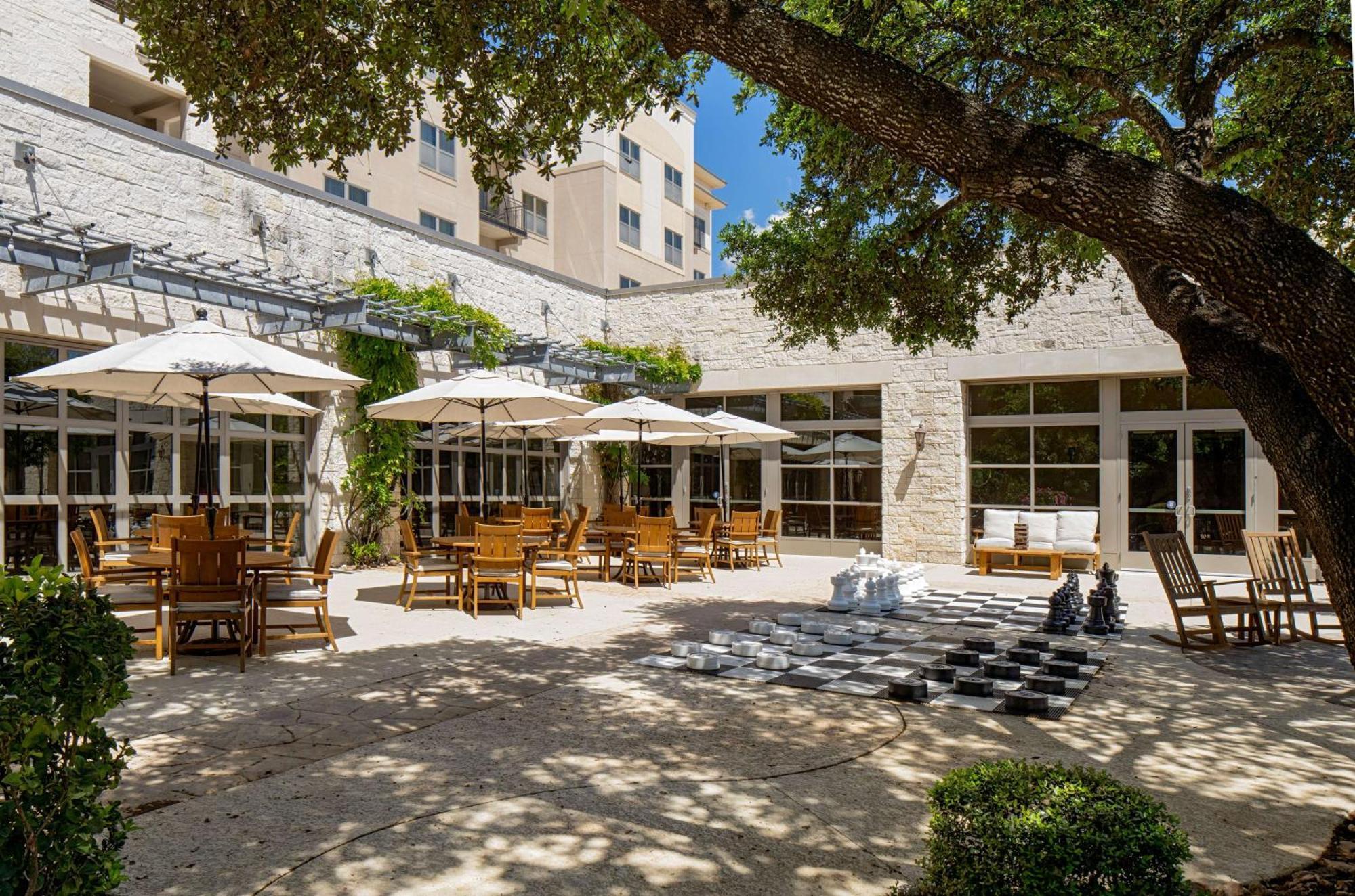 Hotel Hilton San Antonio Hill Country Exterior foto
